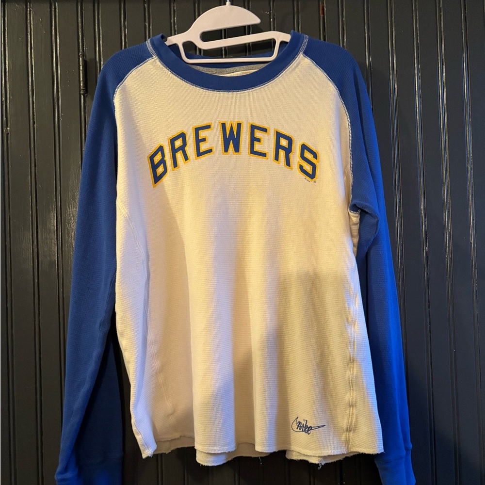 Nike women's Milwaukee Brewers waffle-knit raglan long-sleeve T-shirt size Large